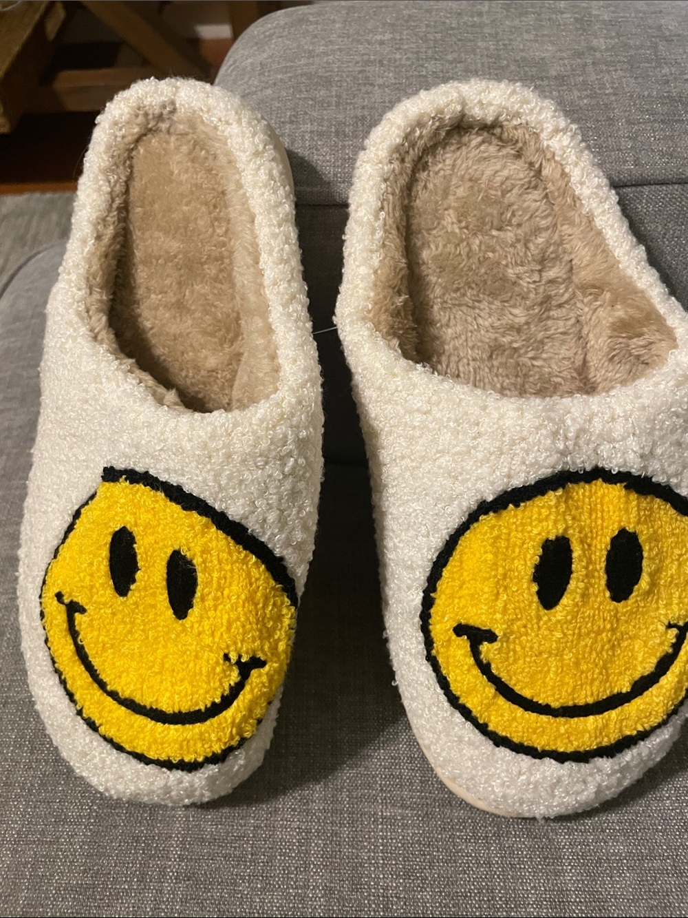 Amazon Cream Fleece Smiley Face Slippers with Yellow Accent